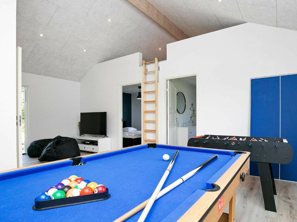 14 Person Holiday Home In V Ggerl Se Bøtø By Exterior foto
